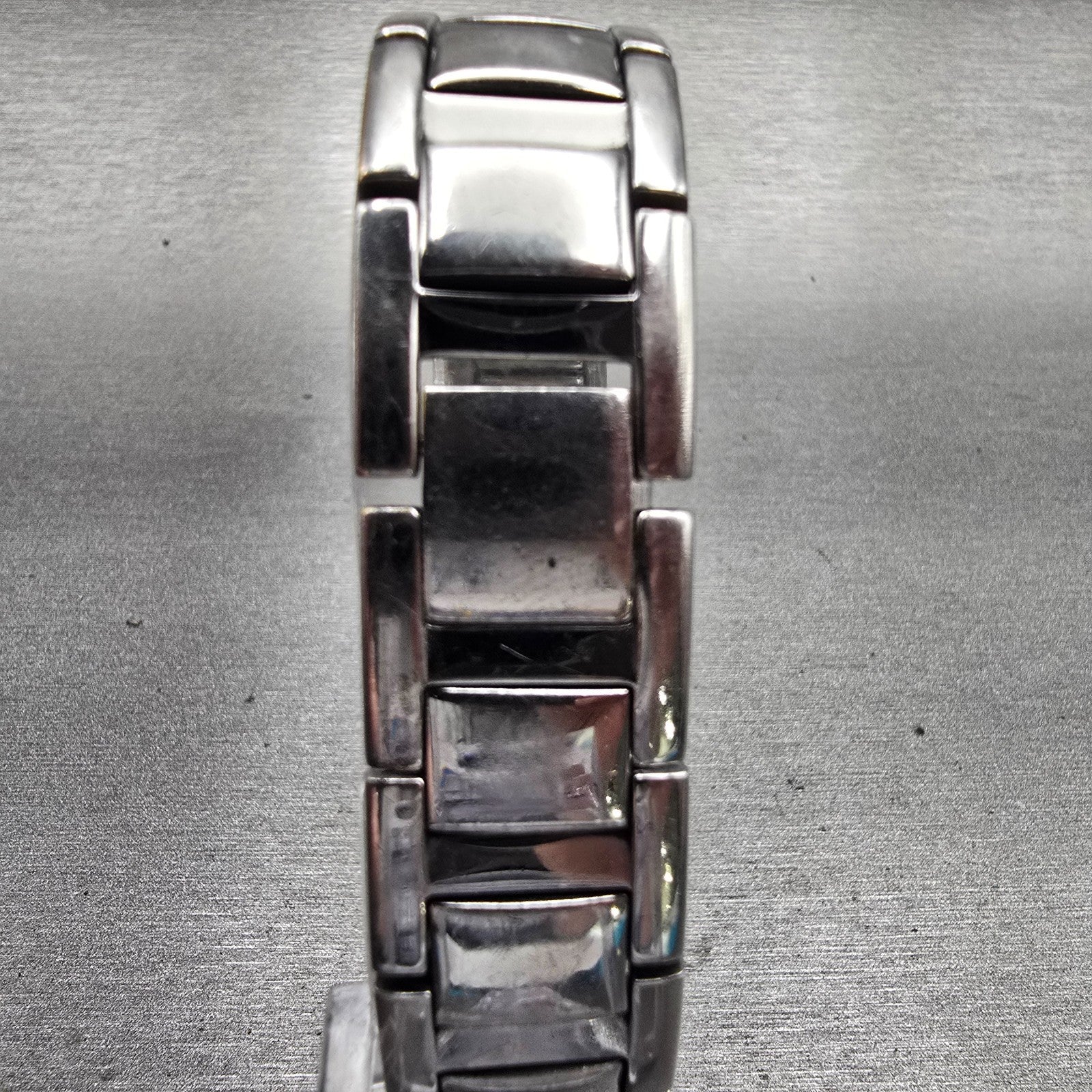 Citizen Watch Women 22mm White Dial Silver Tone Gemmed 1022-S92602 New Battery7