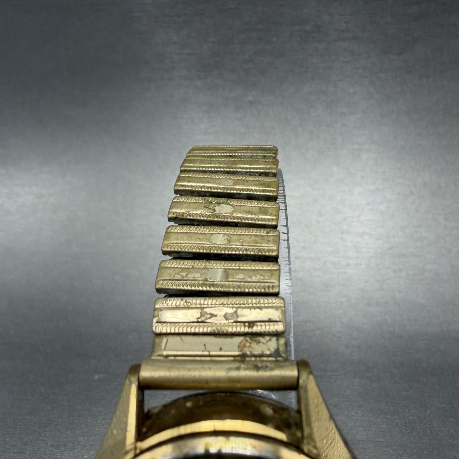 Seiko QZ Watch Men 36mm Silver Dial Gold Tone Date Round 0922-8000 PARTS5