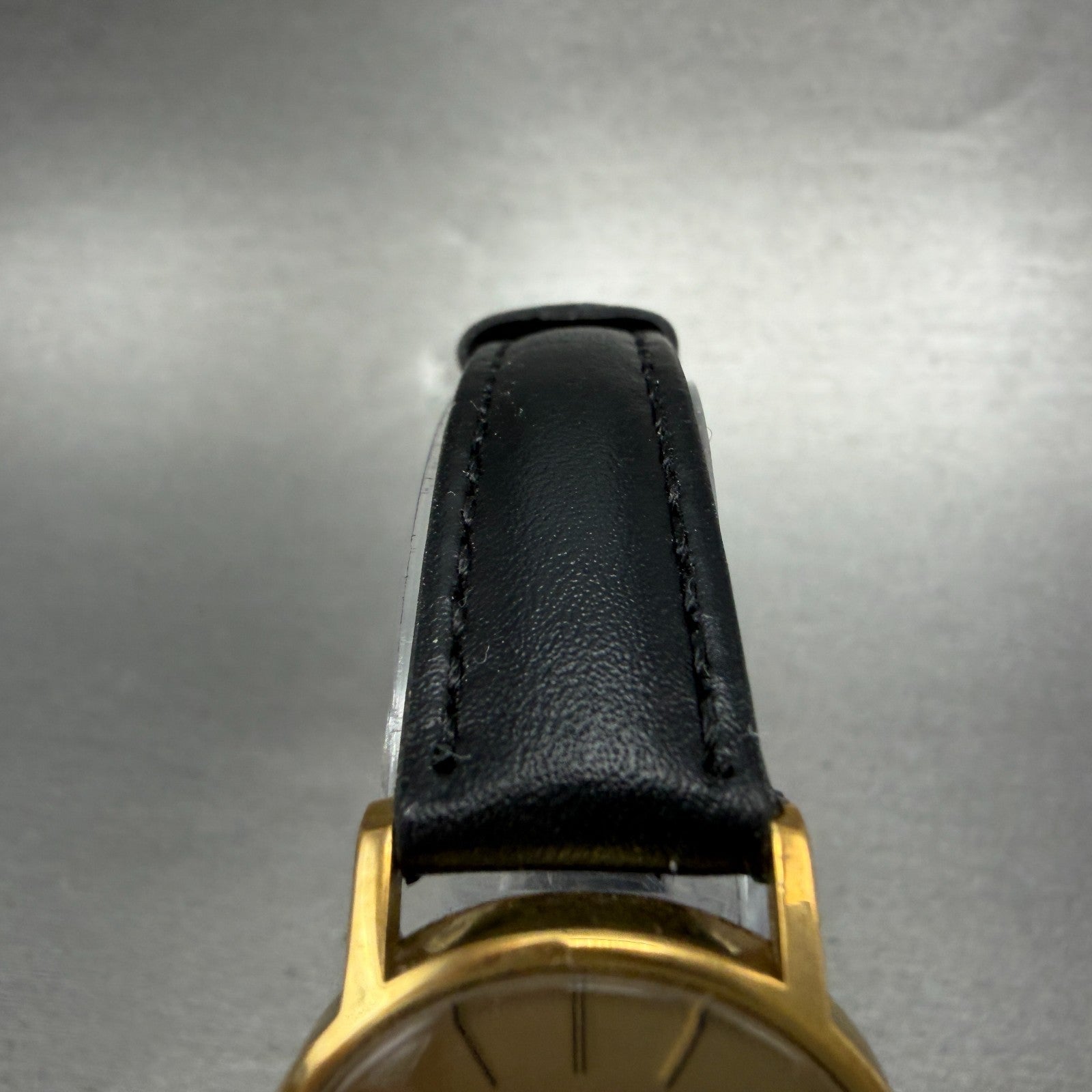 Omega De Ville Watch Women 25mm Gold Dial Gold Plated Manual Wind Runs 511.05084