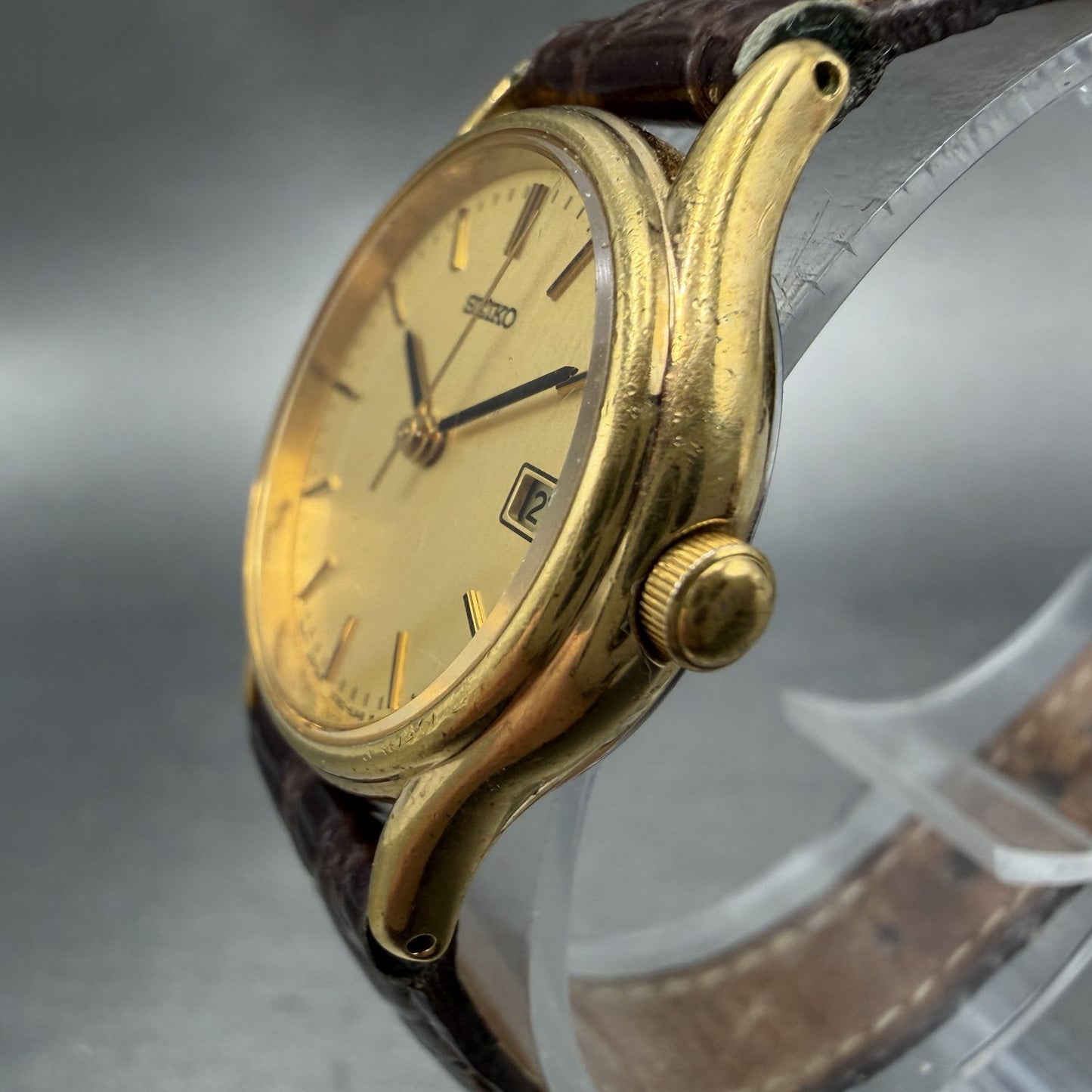 Seiko Watch Women 25mm Champagne Dial Gold Tone Date Round V782-6E50 New Battery2