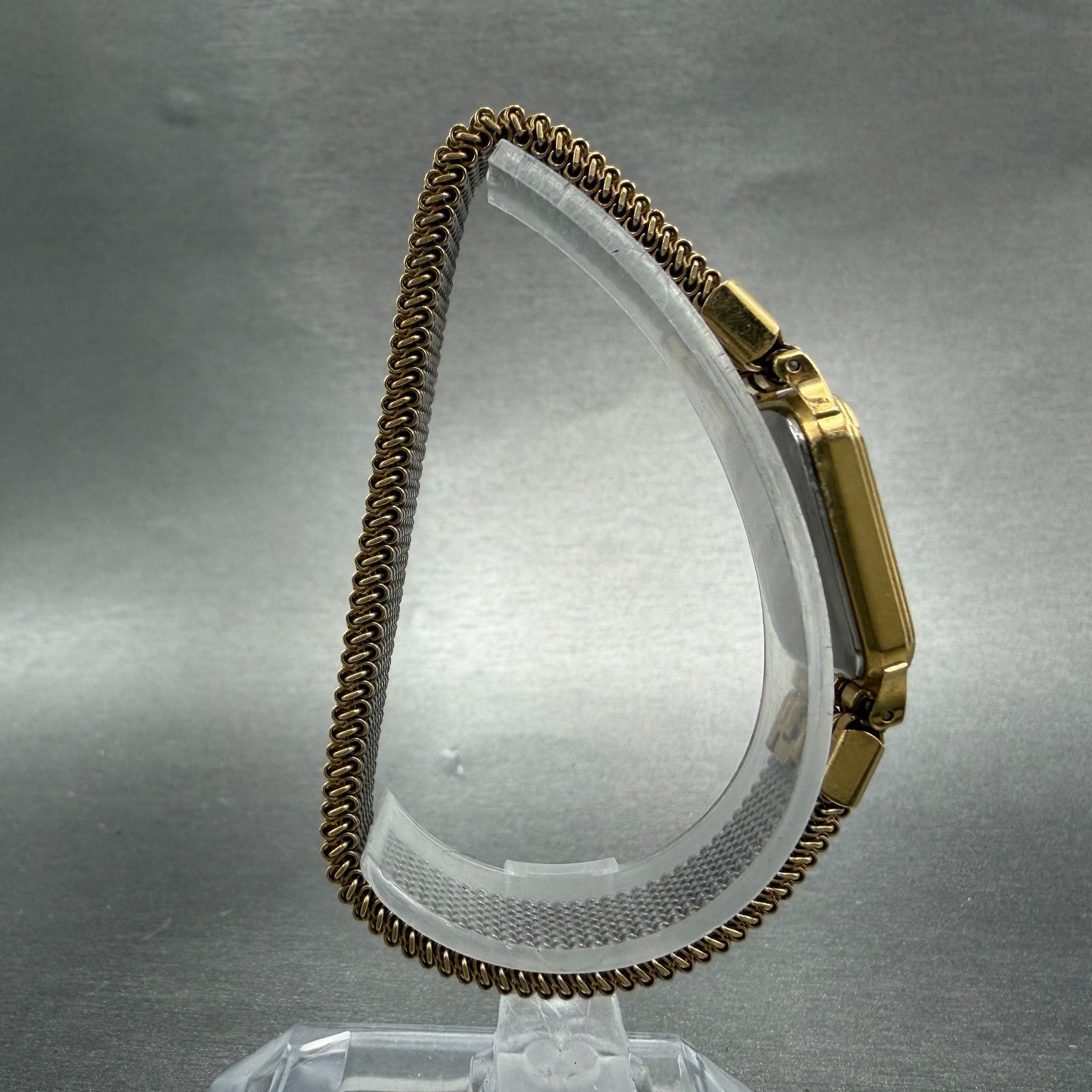 Seiko Tank Watch Women 20mm Champagne Dial Gold Tone 7321-5270 New Battery8
