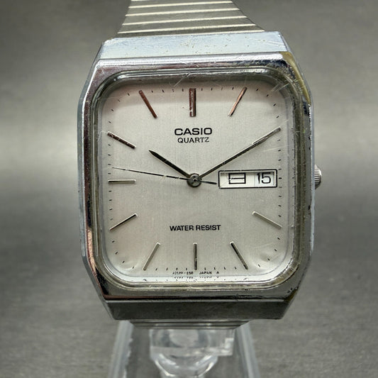 Casio MQ-518 Watch Men 30mm Silver Dial Silver Tone Rectangle Daydate New Batt0