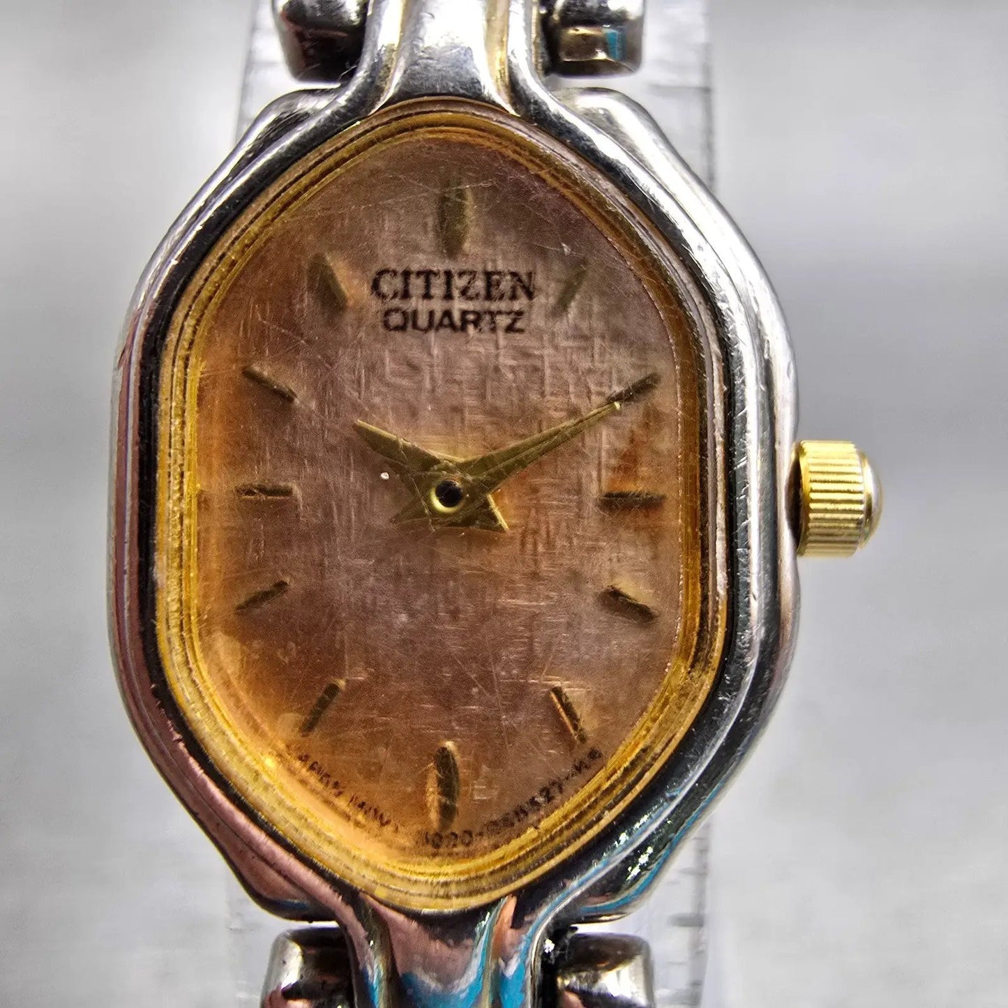 Citizen Watch Women 17mm Pink Dial Two Tone Oval 5920-S57294 New Battery Vintage1