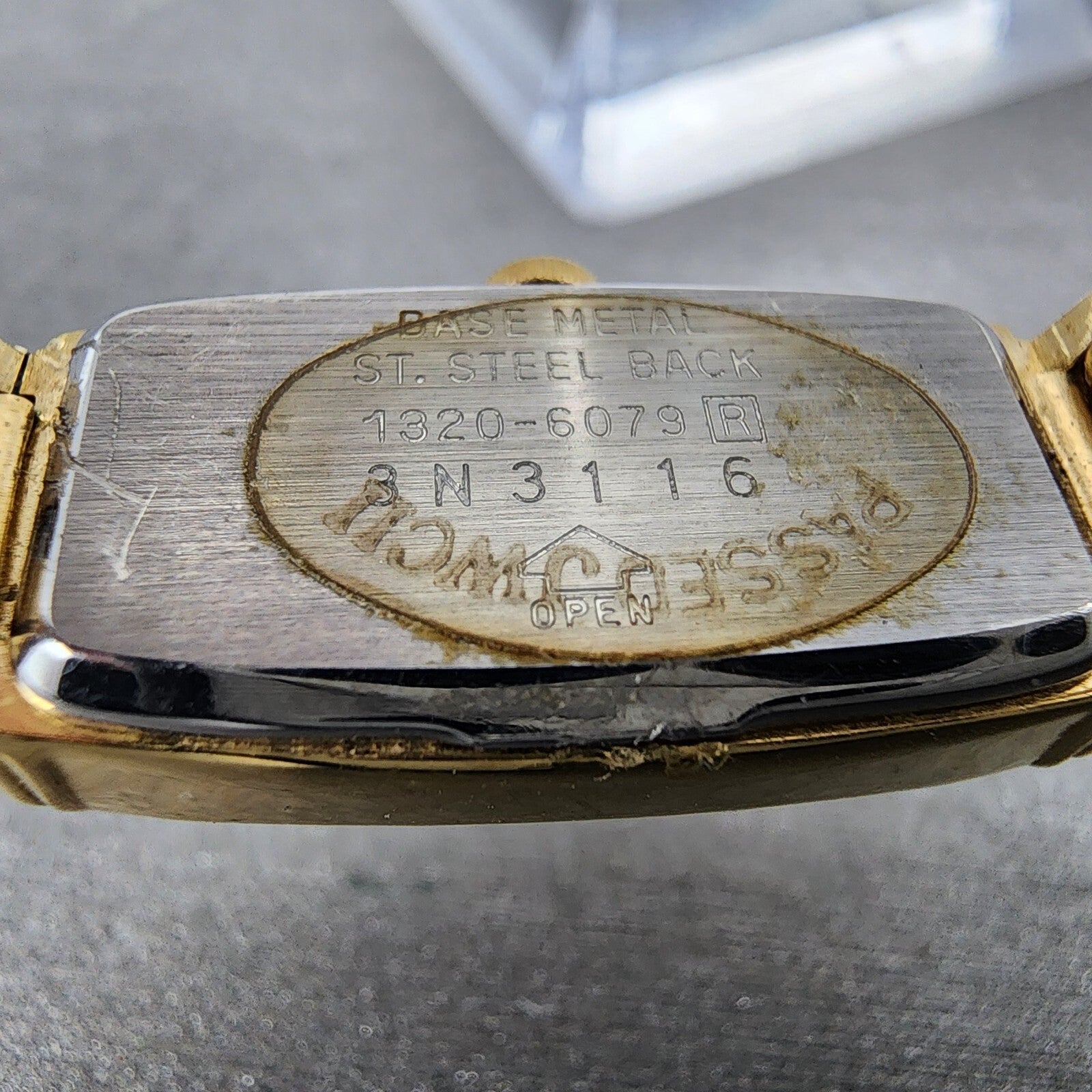 Seiko Watch Women 13mm Gold Dial Gold Tone Rectangle 13206079 New Battery9