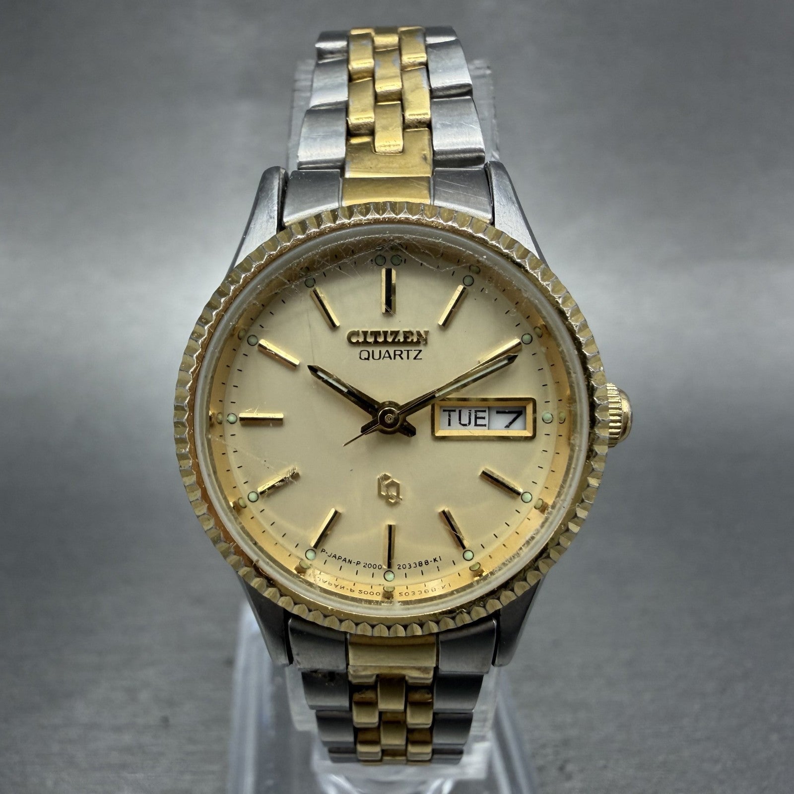 Citizen CQ Watch Women 25mm Champagne Dial Two Tone Daydate 2000201574 New Batt0