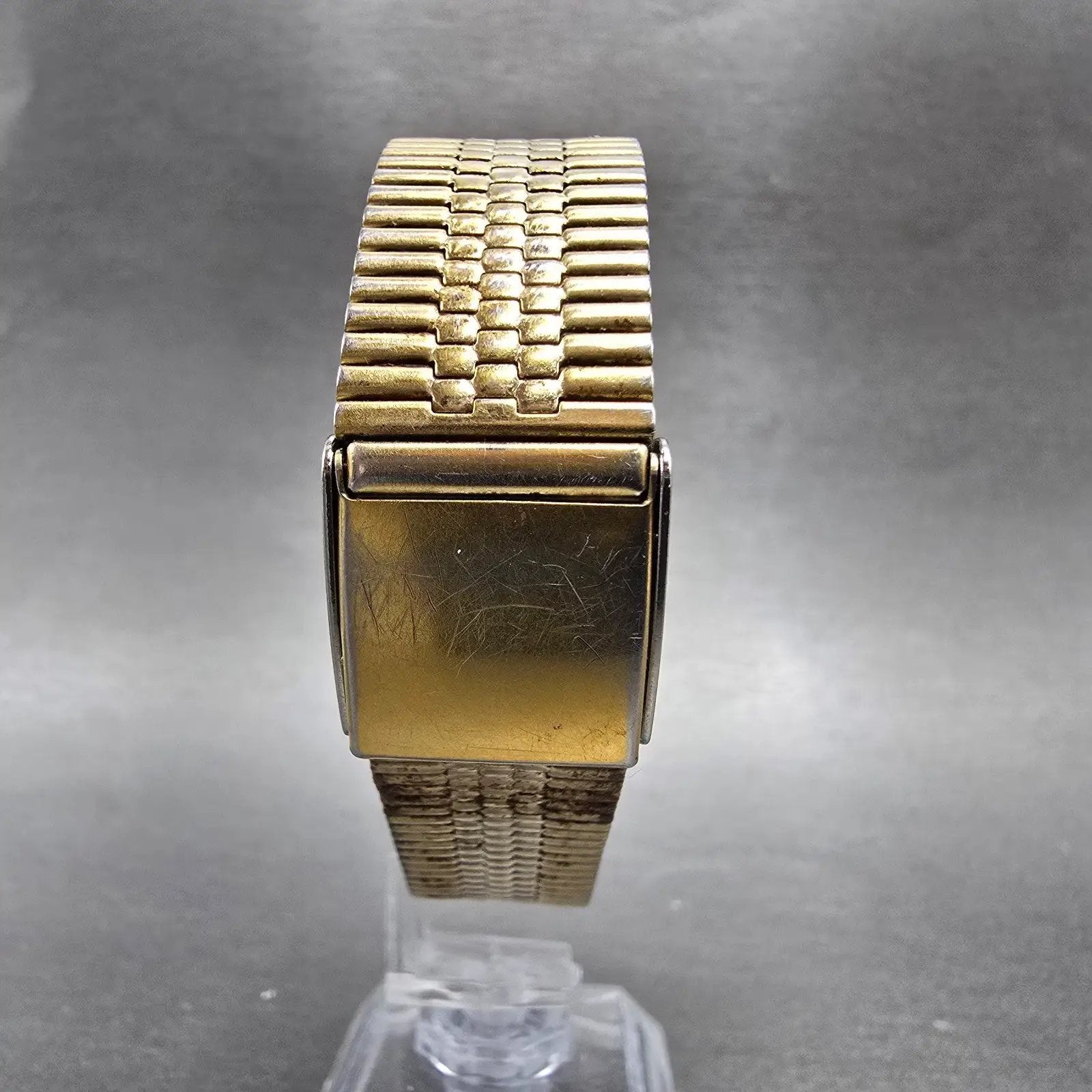 Seiko SQ Watch Men 35mm Silver Dial Gold Tone Daydate Round 8223-8029 PARTS VTGL8