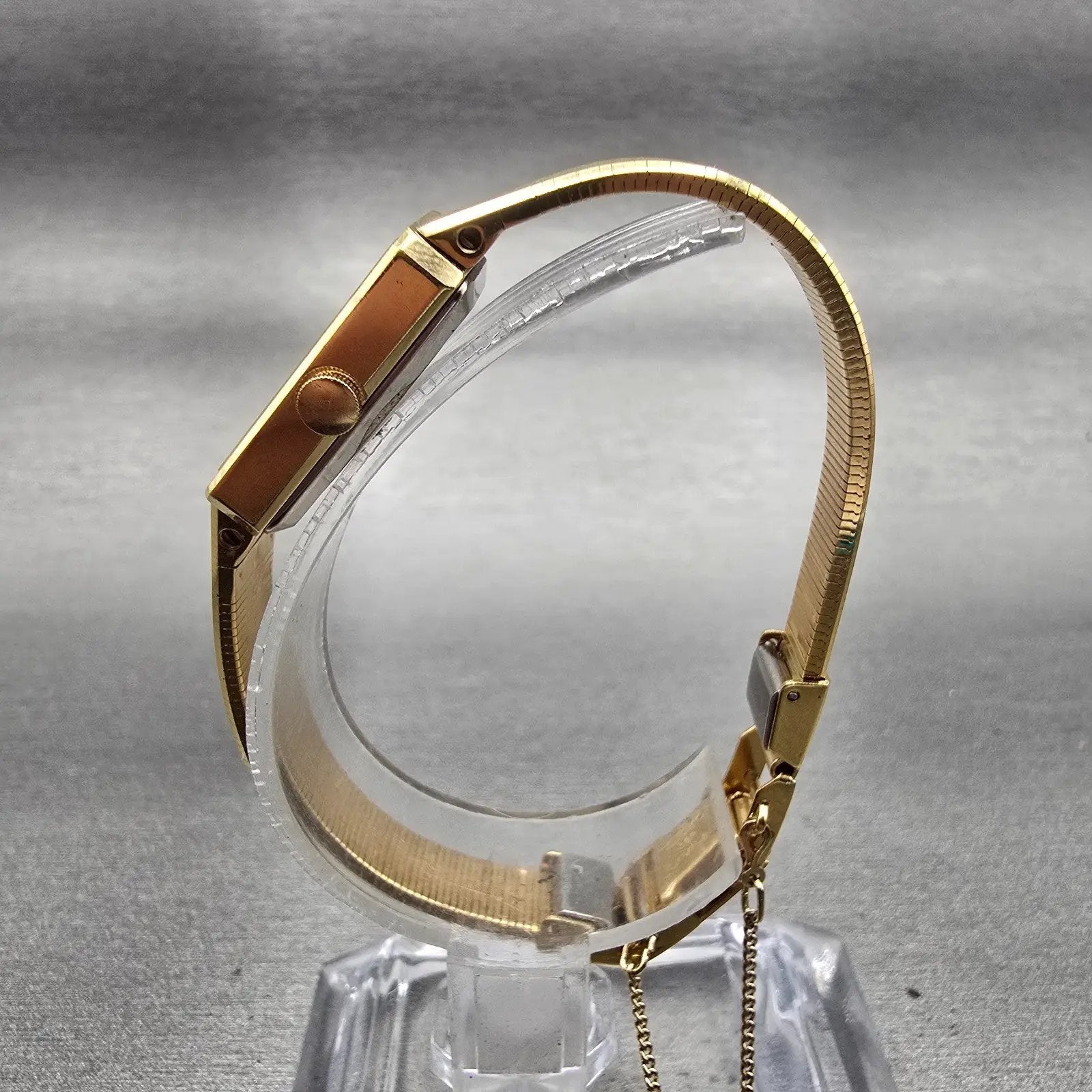 Seiko Watch Women 13mm Gold Dial Gold Tone Rectangle 1320-5780 New Battery VTG6