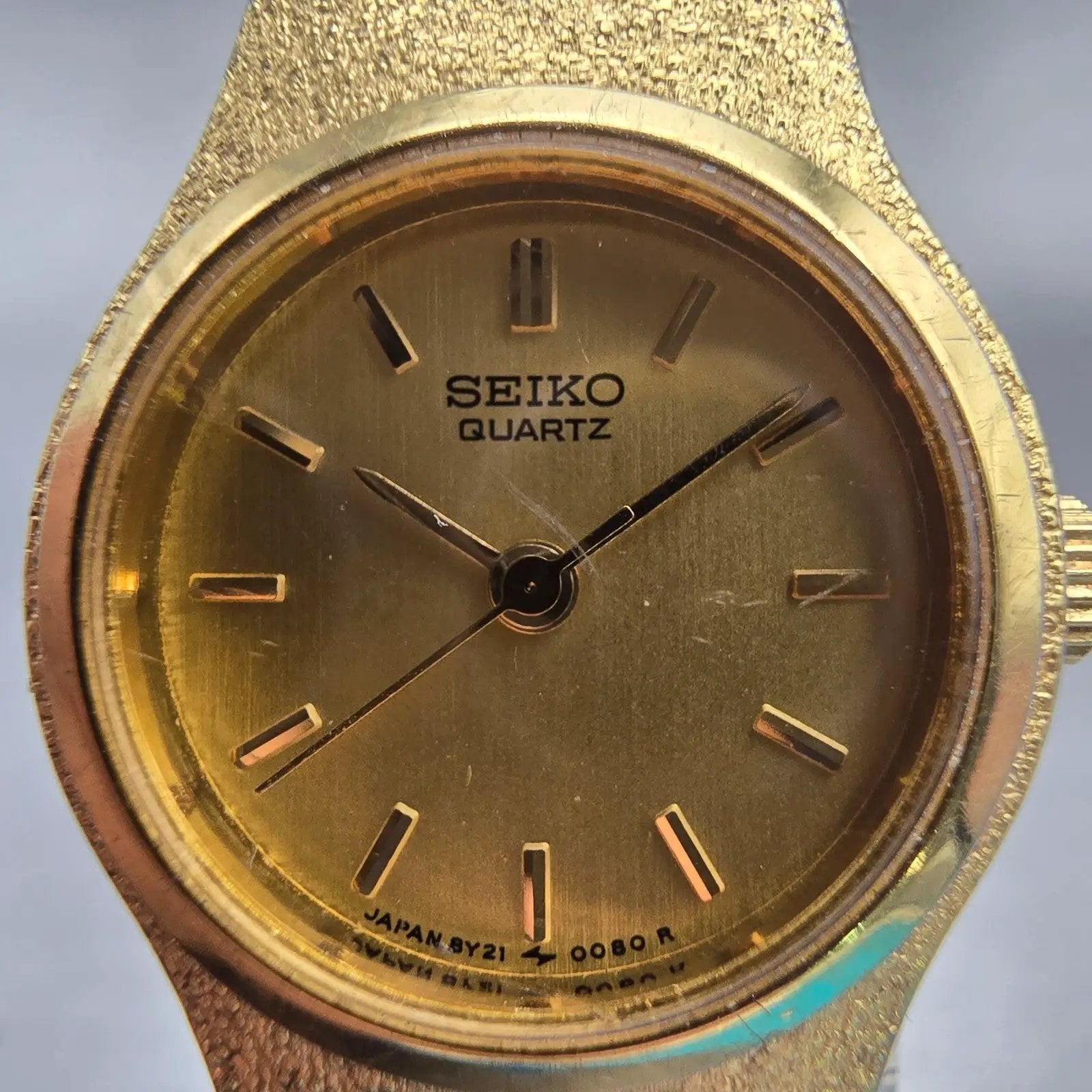 Seiko Watch Women 20mm Gold Dial Gold Tone Oval 8Y21-0020 New Battery Vintage1