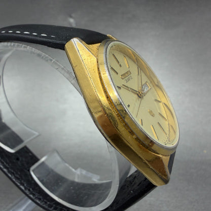 Citizen CQ Watch Men 35mm Champagne Dial Gold Tone Daydate 4-S05600 New Battery3