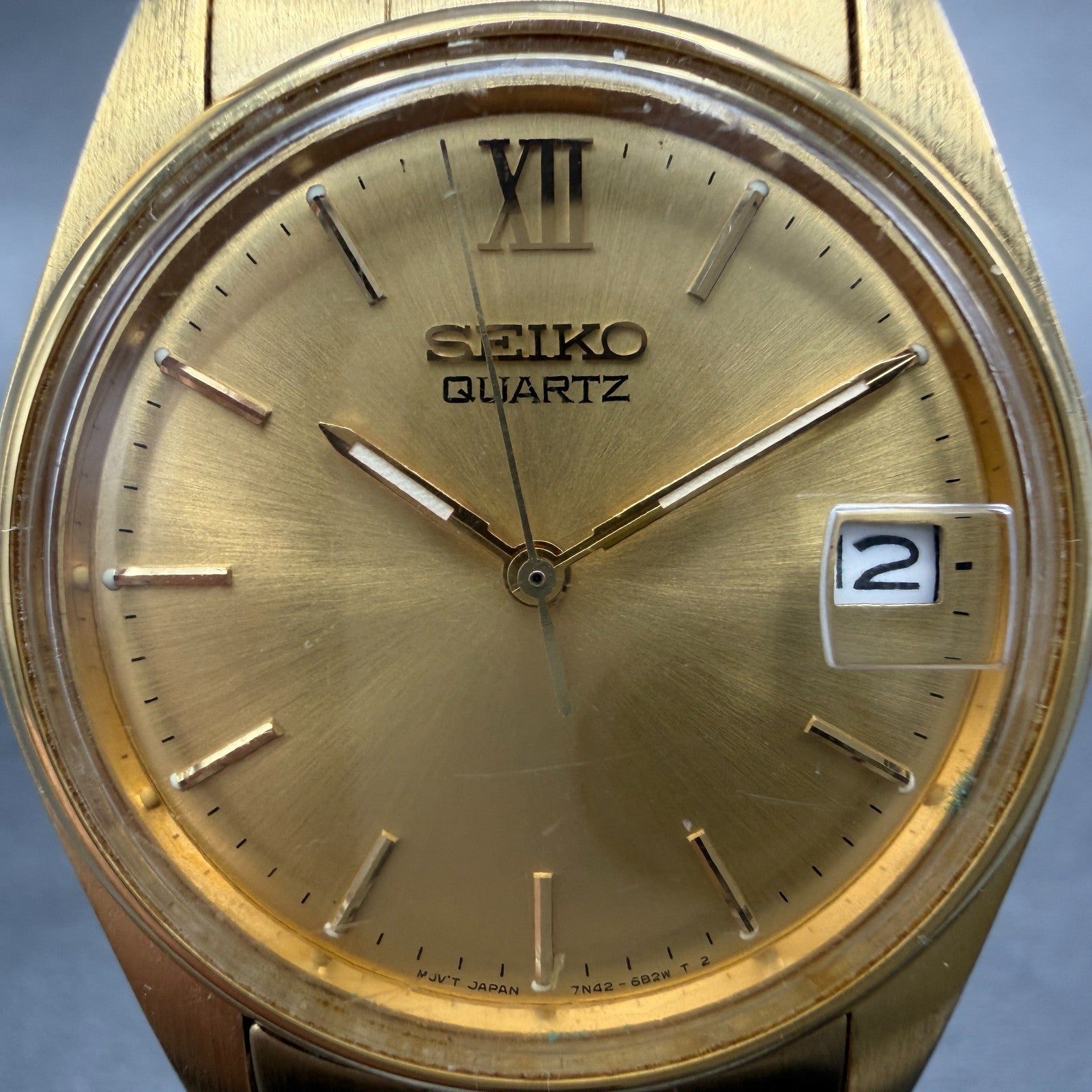 Seiko Watch Men 33mm Champagne Dial Gold Tone Date Round 7n42-6a60 New Battery 41
