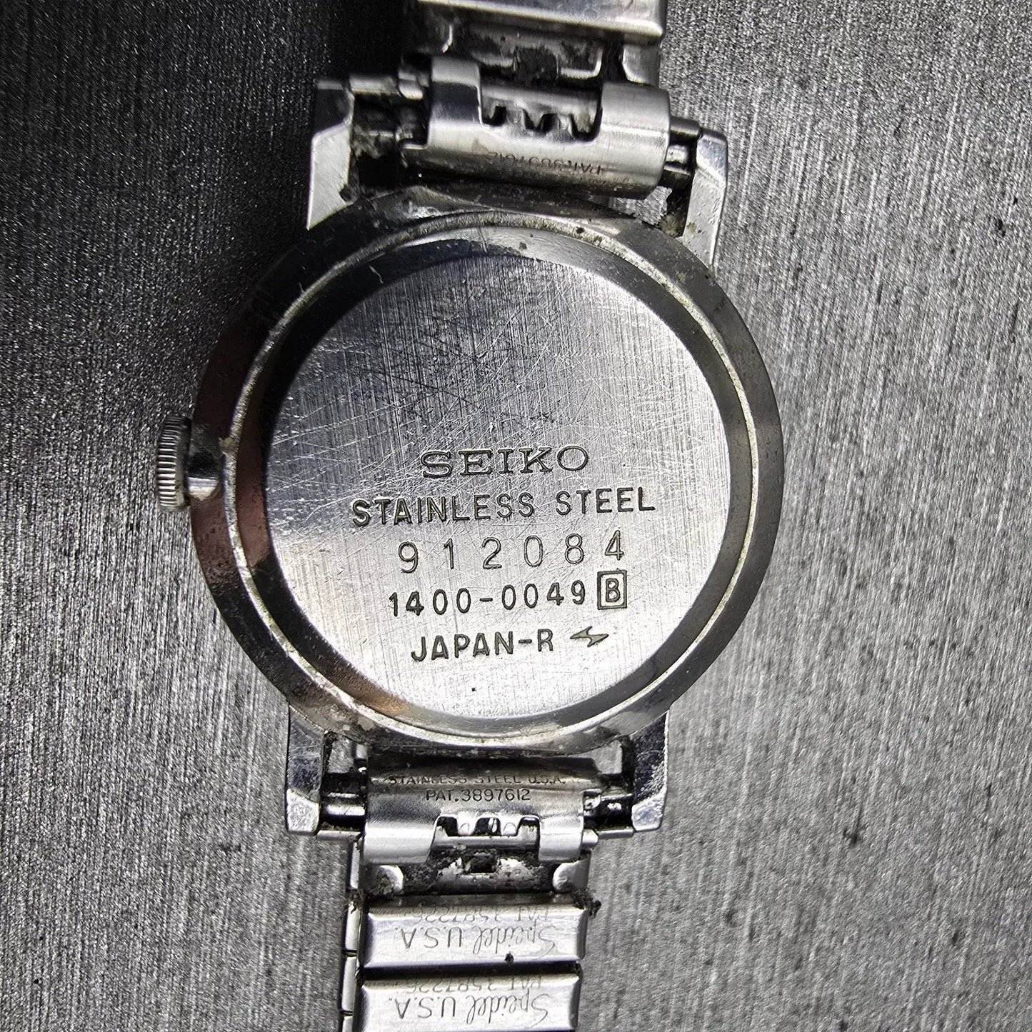 Seiko Watch Women 22mm Silver Dial Silver Tone Round 1400-0049 New Battery VTG10
