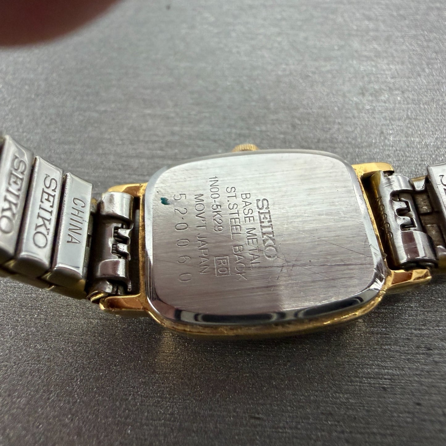 Seiko Watch Women 18mm White Dial Gold Tone Rectangle 1N00-5K29 New Battery 5199