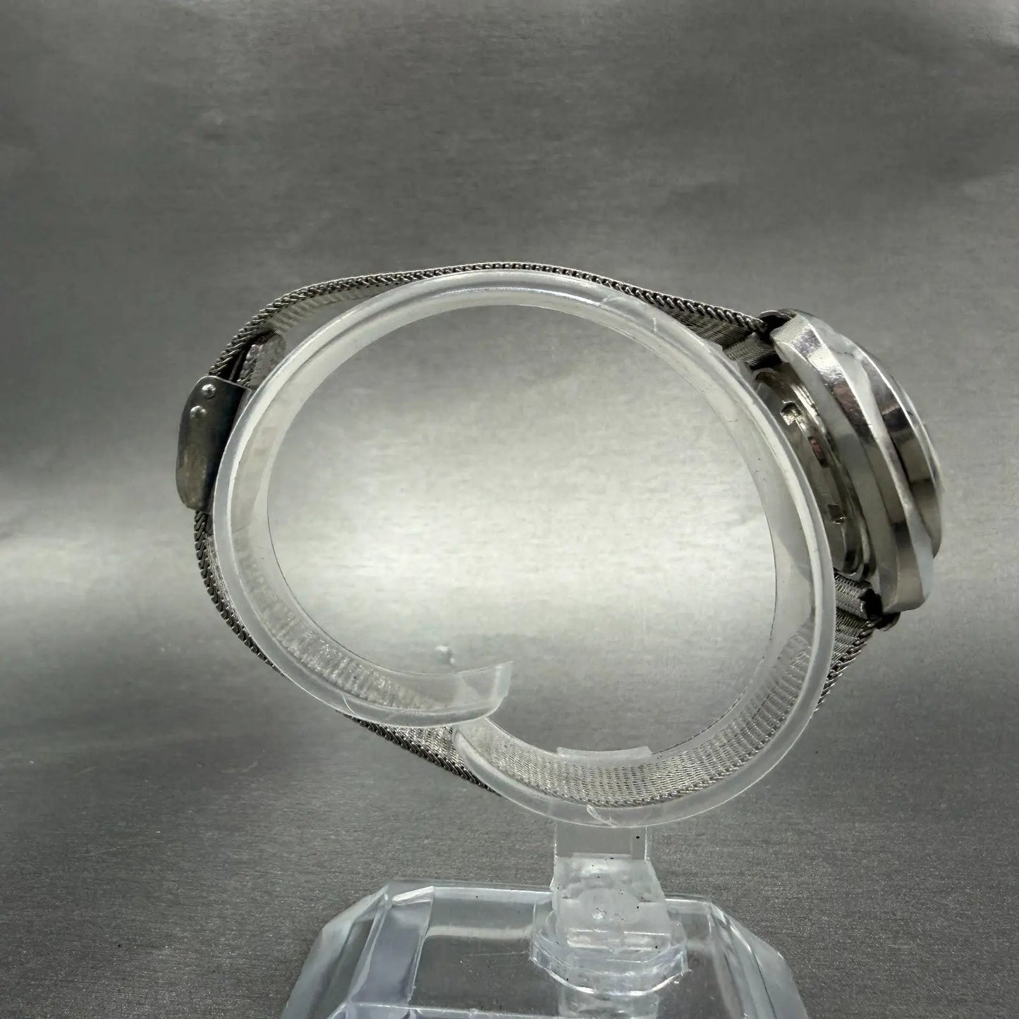 Seiko Matic Lady Watch Women 27mm Silver Dial Silver Tone Date 2517-0520 Runs9