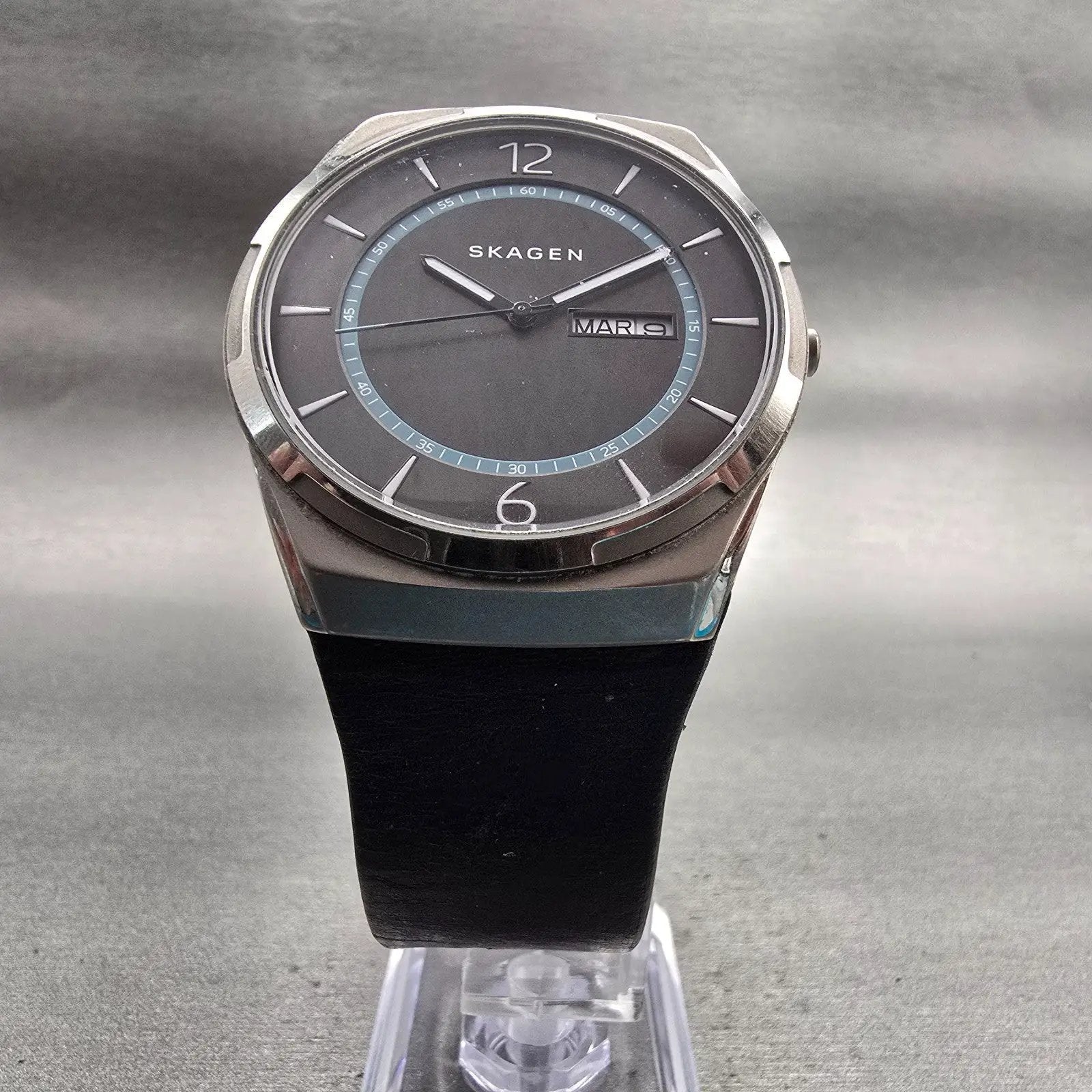 Skagen Melbye Watch Men 40mm Gray Dial Titanium Daydate Round SKW6305 New Batt5