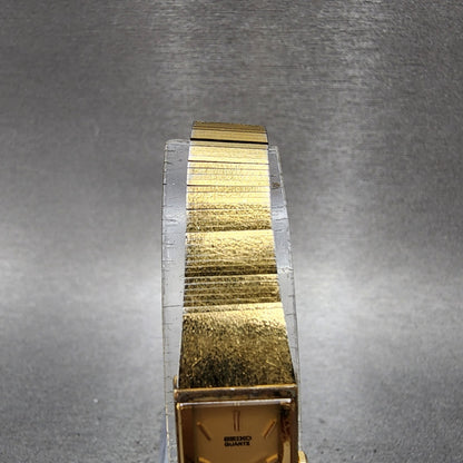 Seiko Tank Watch Women 13mm Champagne Dial Gold Tone 2e205259 New Battery4