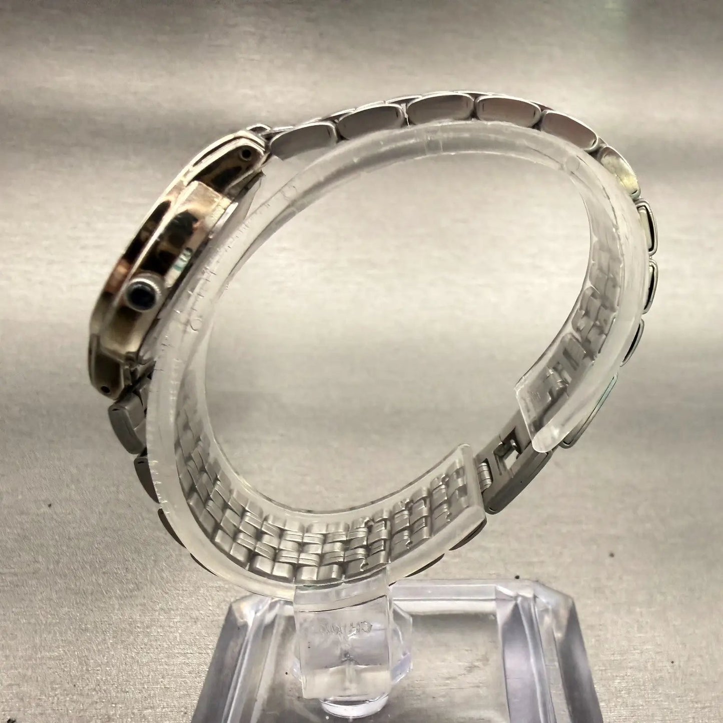 Seiko Watch Women 24mm White Dial Silver Tone Round V701-2D60 New Battery VTG6