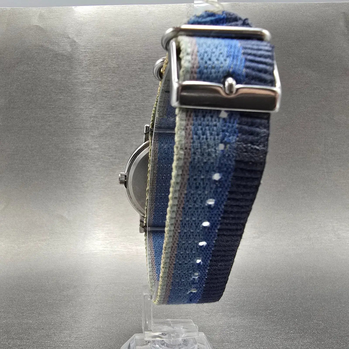 Timex Weekender Watch Men 38mm White Dial Silver Tone TW2R10400 New Battery Blue7