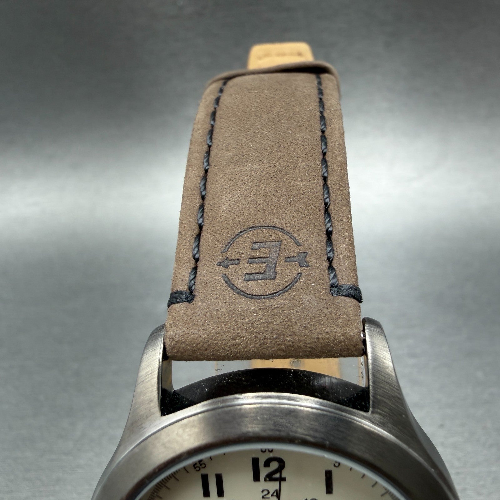 Timex Expedition Metal Field Watch Men 37mm White Dial Silver Tone Date NewBat U4