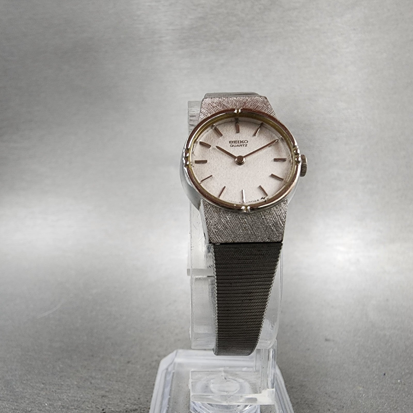 Seiko Watch Women 19mm Silver Dial Silver Tone Round 160129 New Battery VTG5