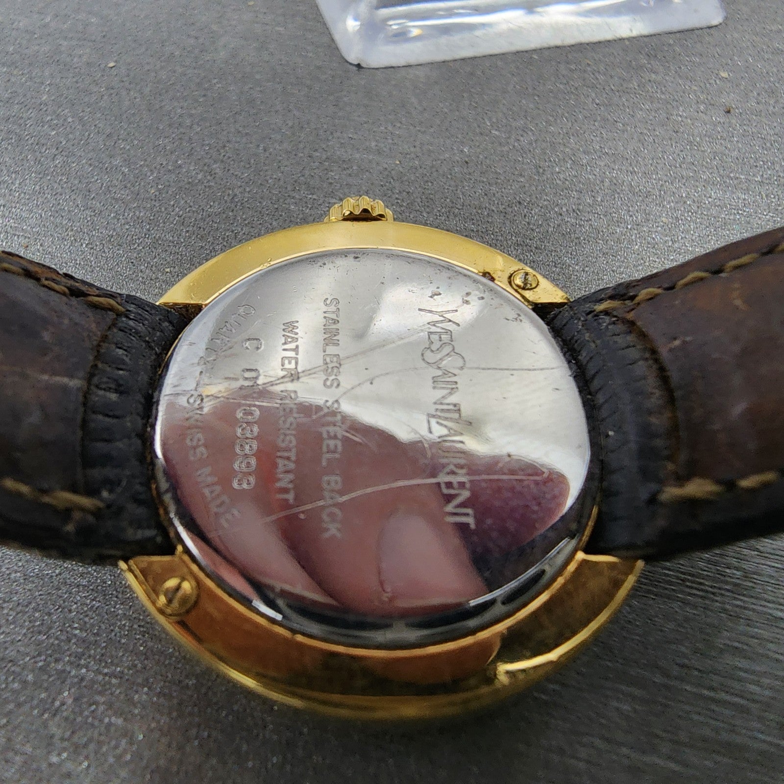 Yves Saint Laurent Watch Women 28mm Cream Dial Gold Tone Date Round New Battery9