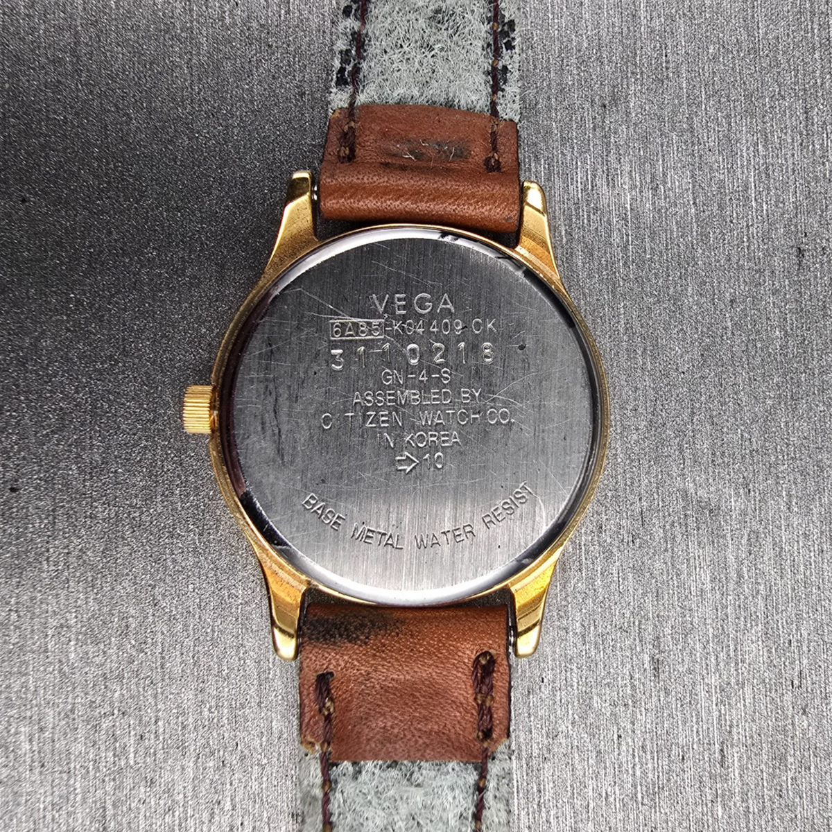 Citizen Vega Moon Phase Watch Women 25mm Champagne Dial 6A85-K04409 New Battery10