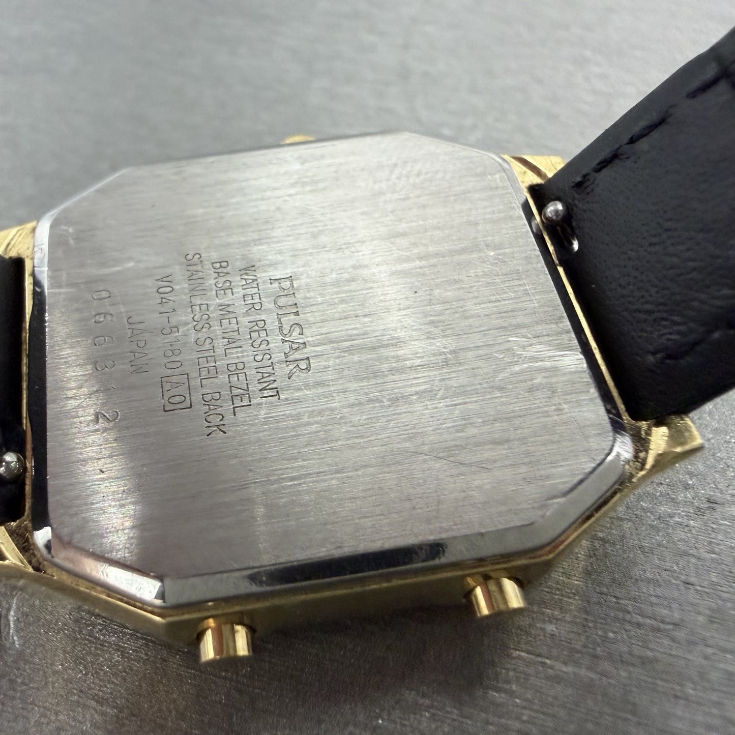 Pulsar Analog Digital Watch Men 29mm Black Dial Gold Octagon V0415180 New Batt9