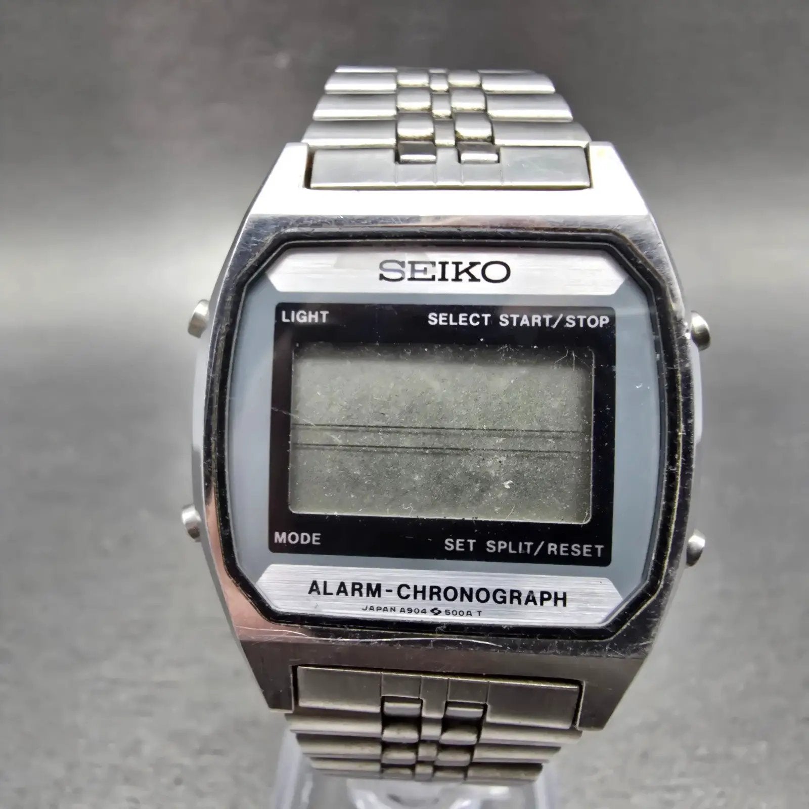 Seiko Watch Men 33mm Silver Digital Alarm Chronograph A904 PARTS Vintage0