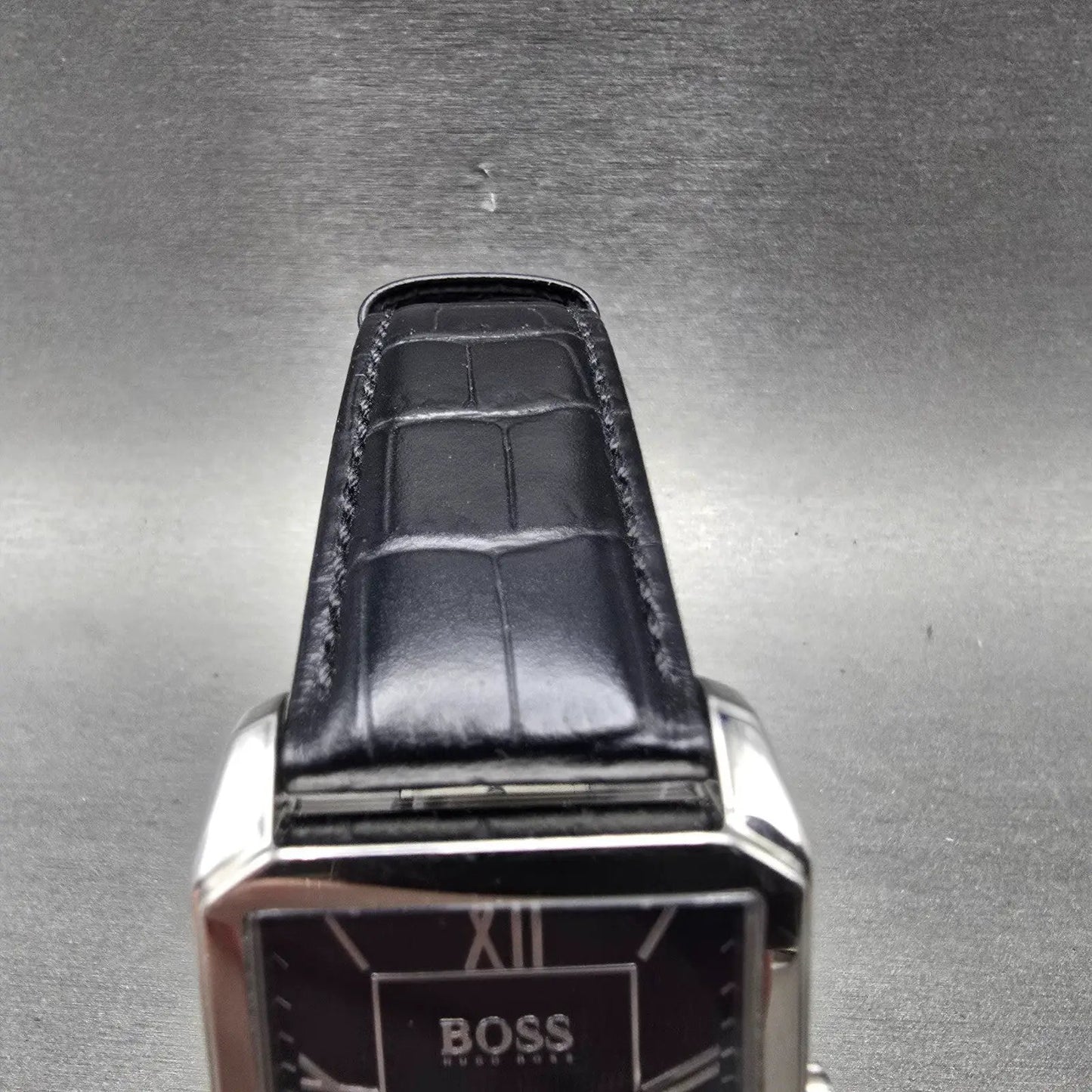 Hugo Boss Classico watch Men 31mm Black Dial Steel Date Rectangle New Battery4