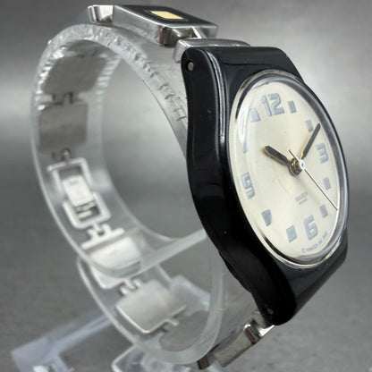 Swatch Cheeseboard Watch Women 25mm Silver Dial Black LB160G New Battery3