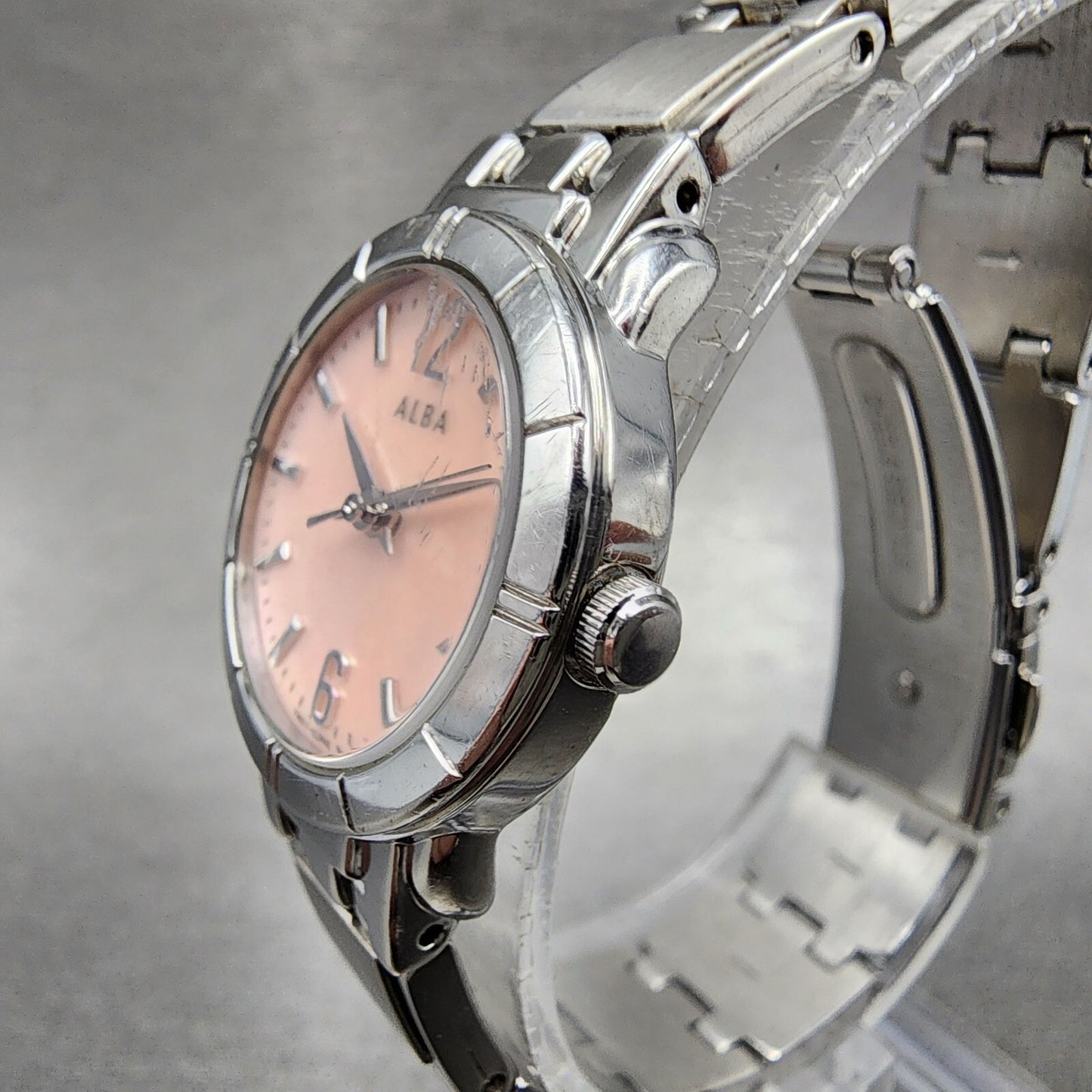 Seiko ALBA Watch Women 24mm Pink MOP Dial Steel Round 1N010EN0 New Battery2