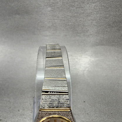 Seiko Watch Women 17mm Silver Dial Two Tone Round 54200129 New Battery Vintage4