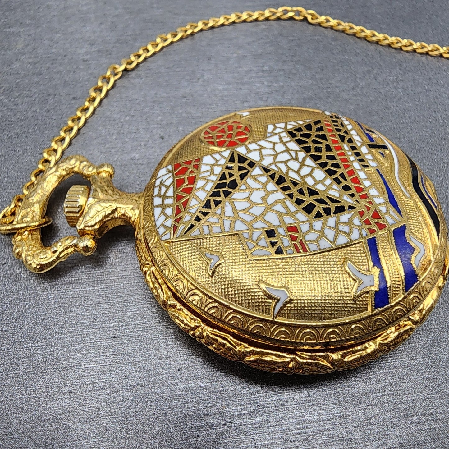 Skeleton Pocket Watch Men 47mm Skeleton Dial Gold Tone Mosaic Design Runs