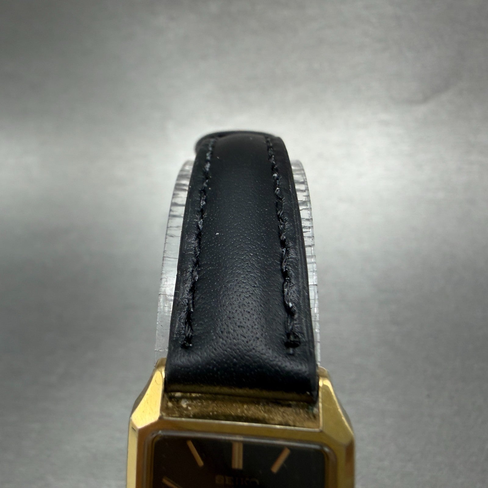 Seiko Tank Watch Women 19mm Black Dial Gold Tone Rectangle 4n21-5090 New Battery4
