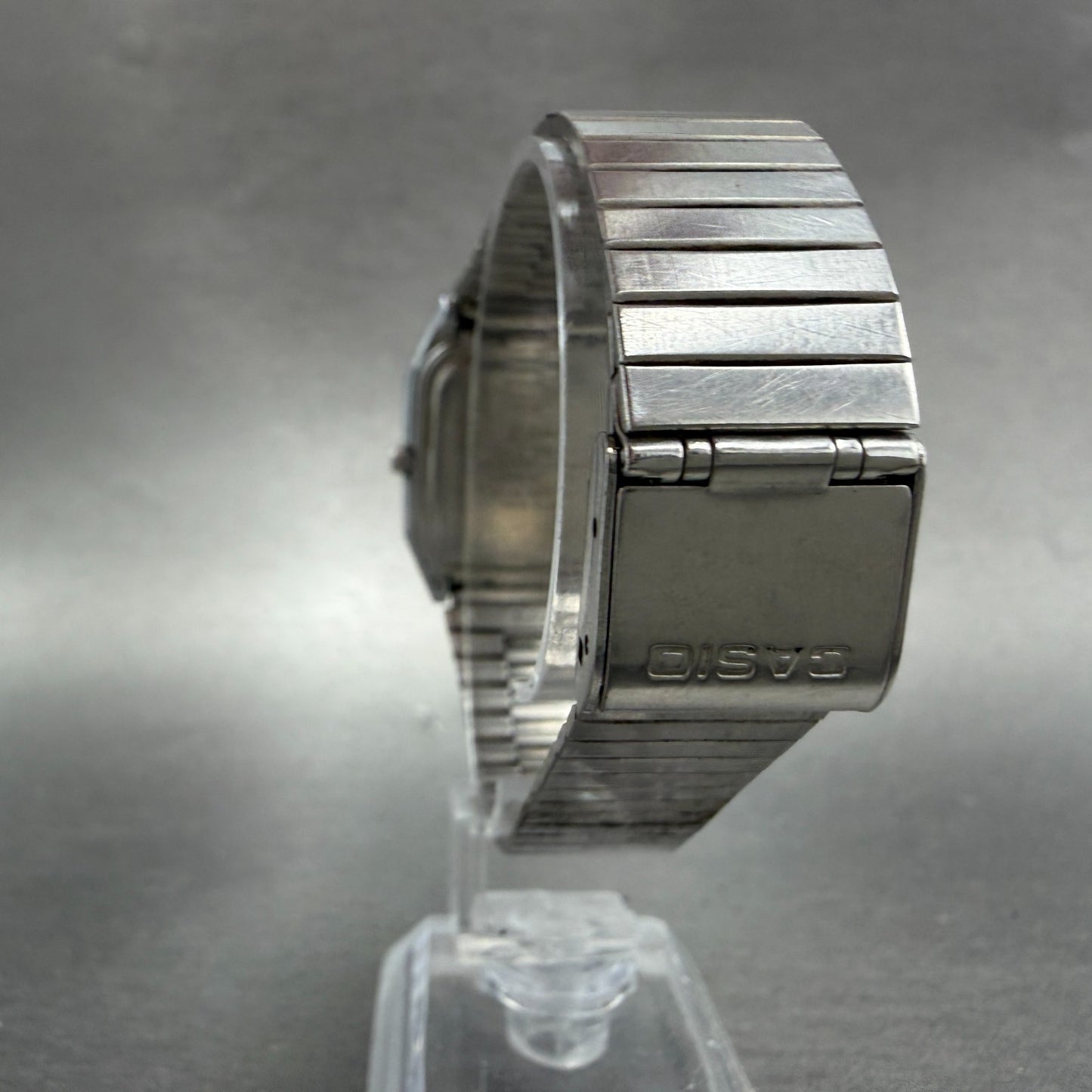 Casio MQ-518 Watch Men 30mm Silver Dial Silver Tone Rectangle Daydate New Batt7