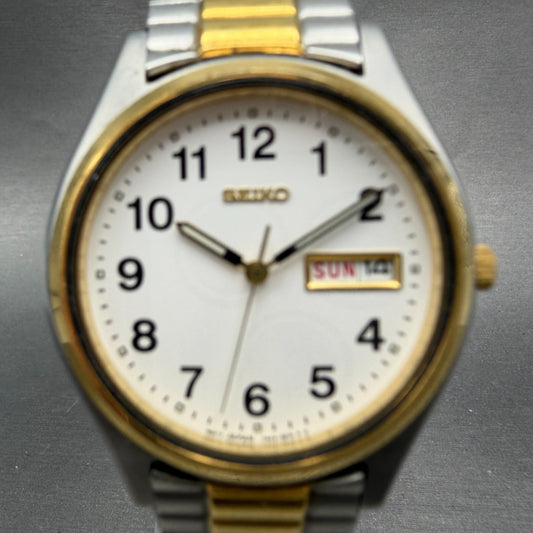 Seiko Watch Men 37mm White Dial Two Tone Daydate Round 7N43-9048 PARTS Vintage0