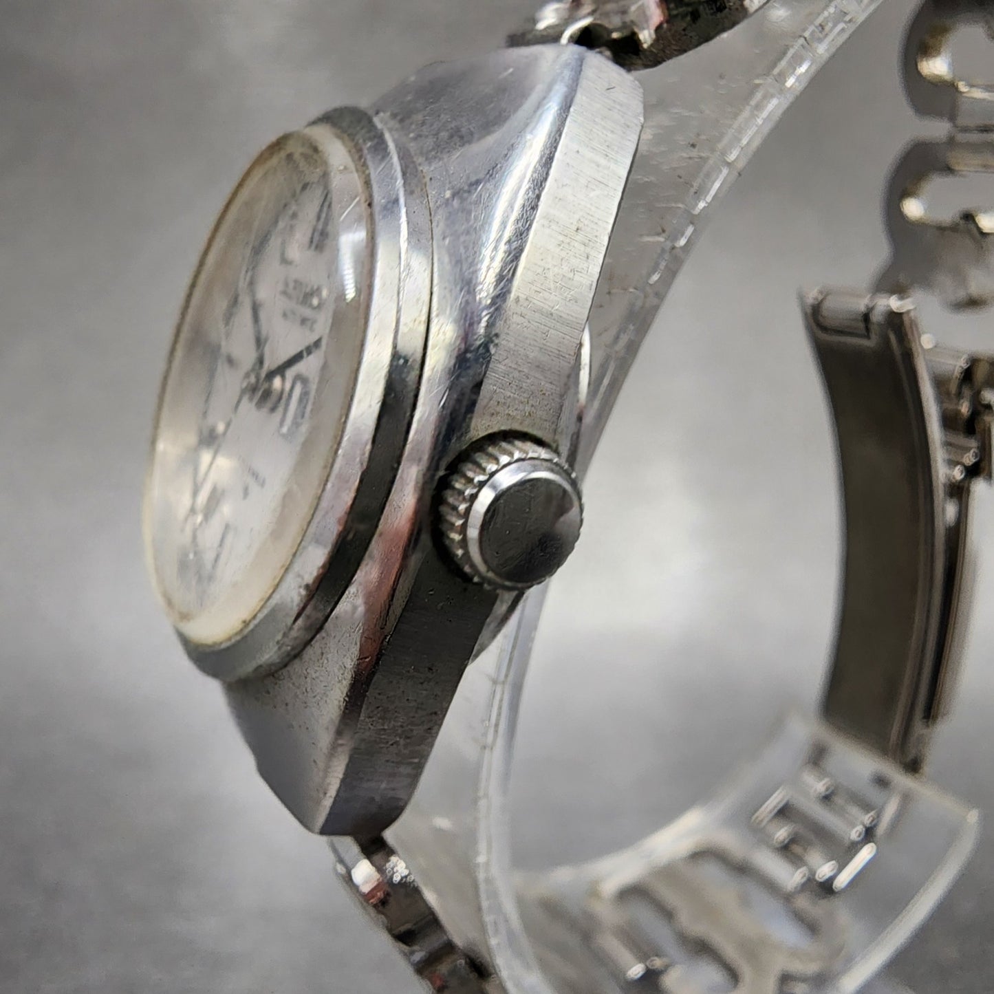 Seiko Automatic Watch Women 24mm Silver Dial Silver Tone Daydate 27060090 Runs2