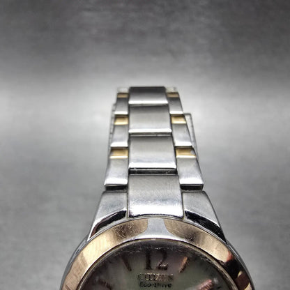 Citizen Eco-Drive Watch Women 26mm MOP Dial Two Tone Date E011-S070082 Works KKJ5