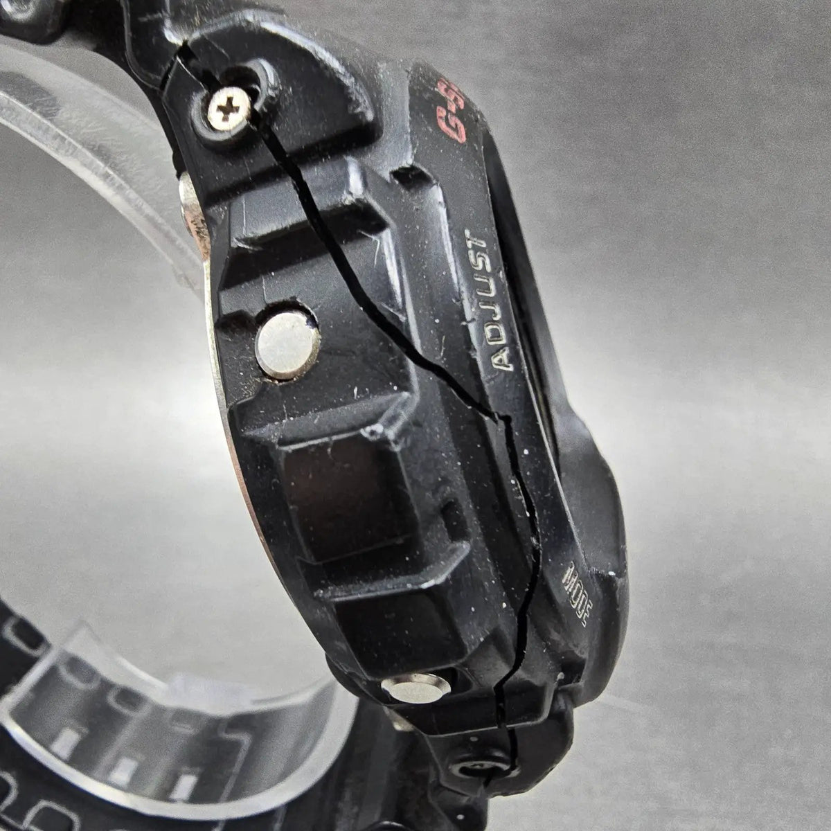 Casio G-Shock DW-6900 Watch Men 50mm Black  Alarm Chrono 1289 CRACKED New Batt3
