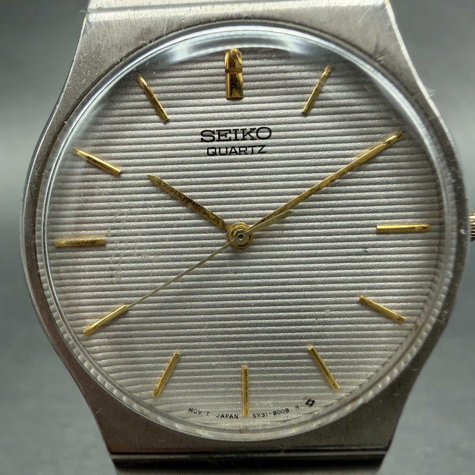 Seiko Watch Men 32mm Silver Dial Silver Tone Round 5Y31-8019 New Battery VTG1