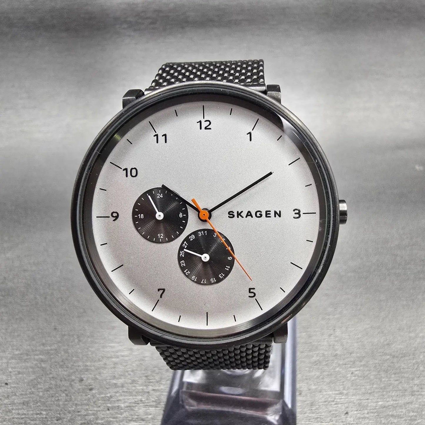 Skagen Hald Watch Men 40mm White Dial Gray Tone Date Round SKW6188 New Battery0