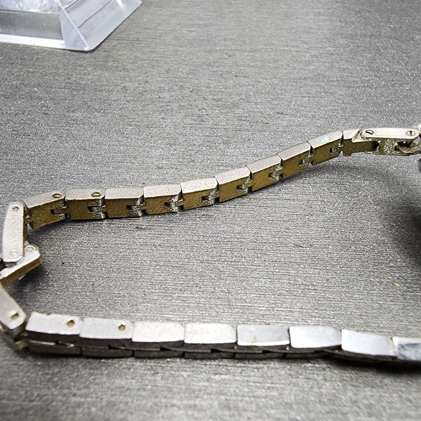 Seiko Solar Watch Women 15mm White Dial Silver Tone Oval 10-8090
