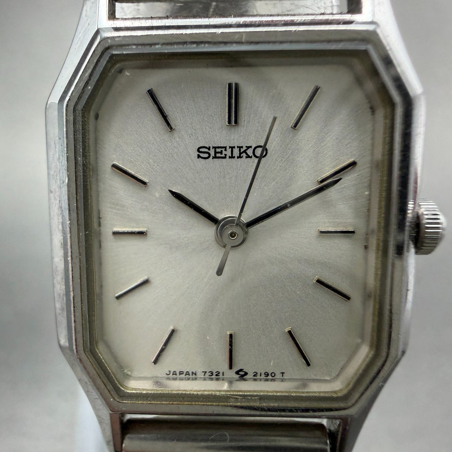 Seiko Watch Women 20mm Silver Dial Silver Tone Octagon 7321-626A new Battery1