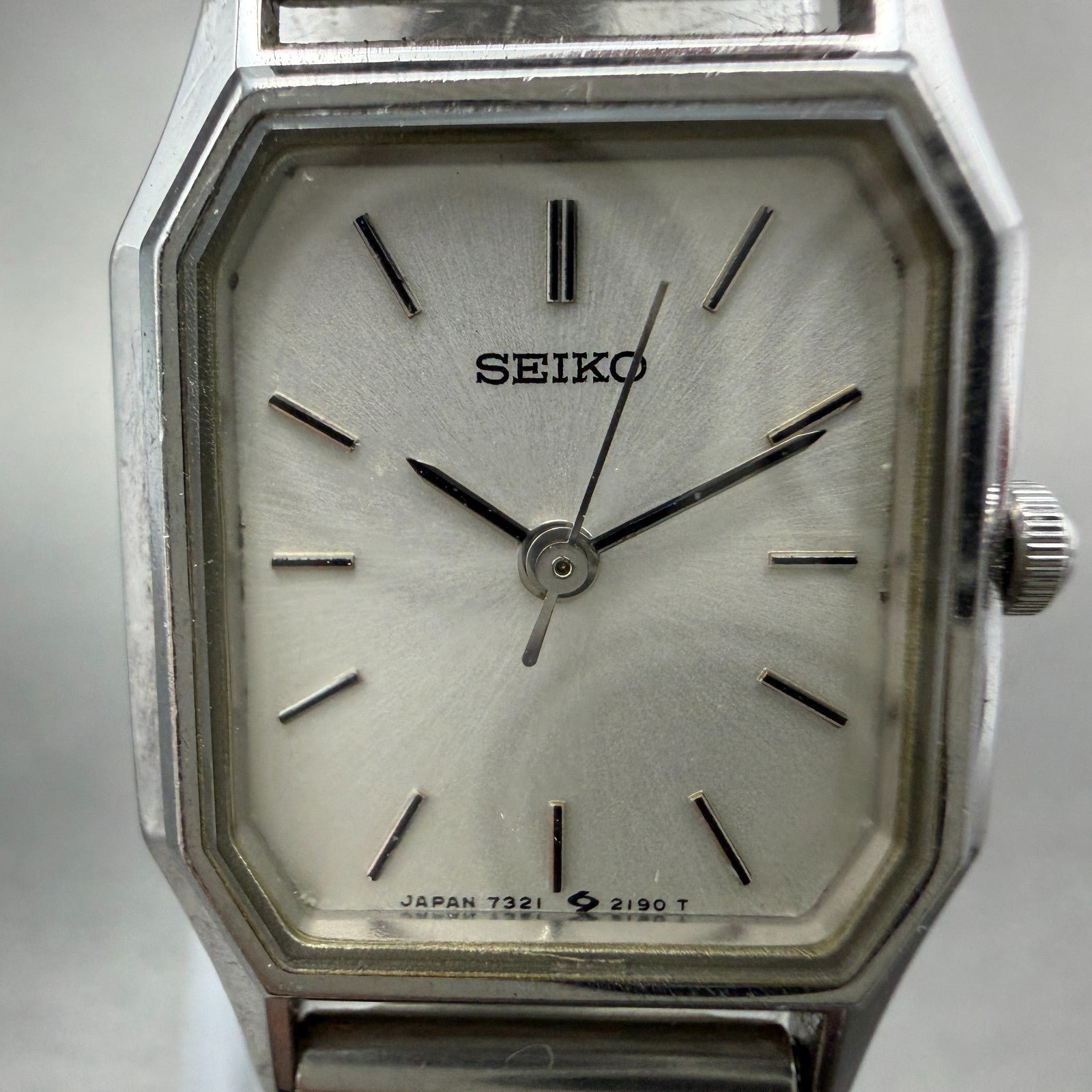 Seiko Watch Women 20mm Silver Dial Silver Tone Octagon 7321-626A new Battery1
