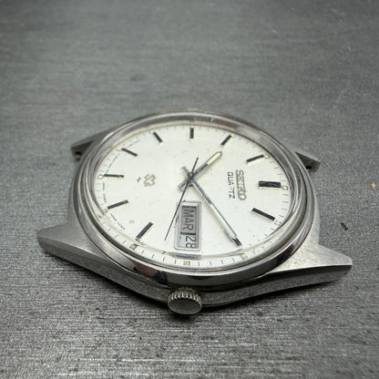 Seiko SQ Watch Men 35mm Silver Dial Silver Tone Daydate Round 7123-8429 PARTS6