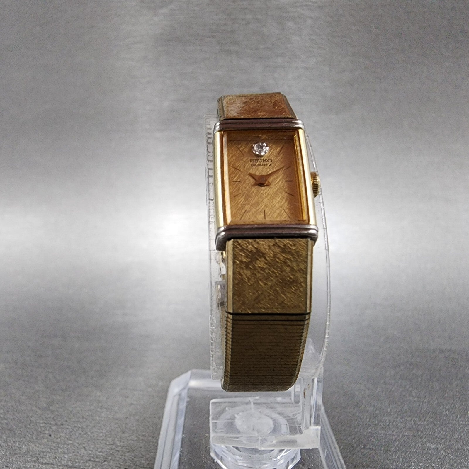Seiko Tank Watch Women 12mm Gold Dial Gold Tone Rectangle 2E20-5409 New Battery4