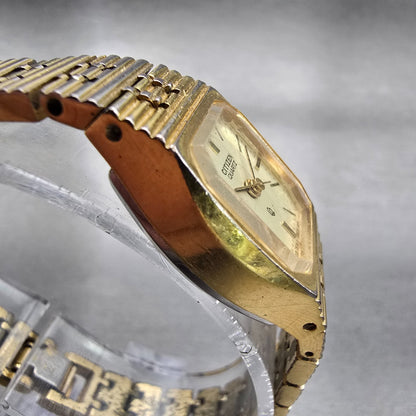 Citizen CQ Watch Women 18mm Champagne Dial Gold Tone Rectangle 4-040074 New Batt3