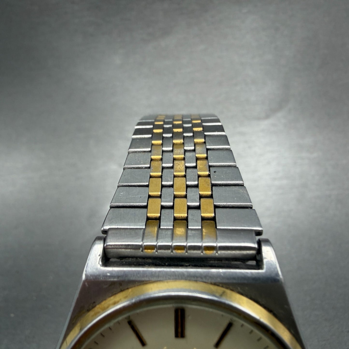 Seiko Alba Watch Men 35mm Champagne Dial Two Tone Daydate V743-8A10 New Battery24