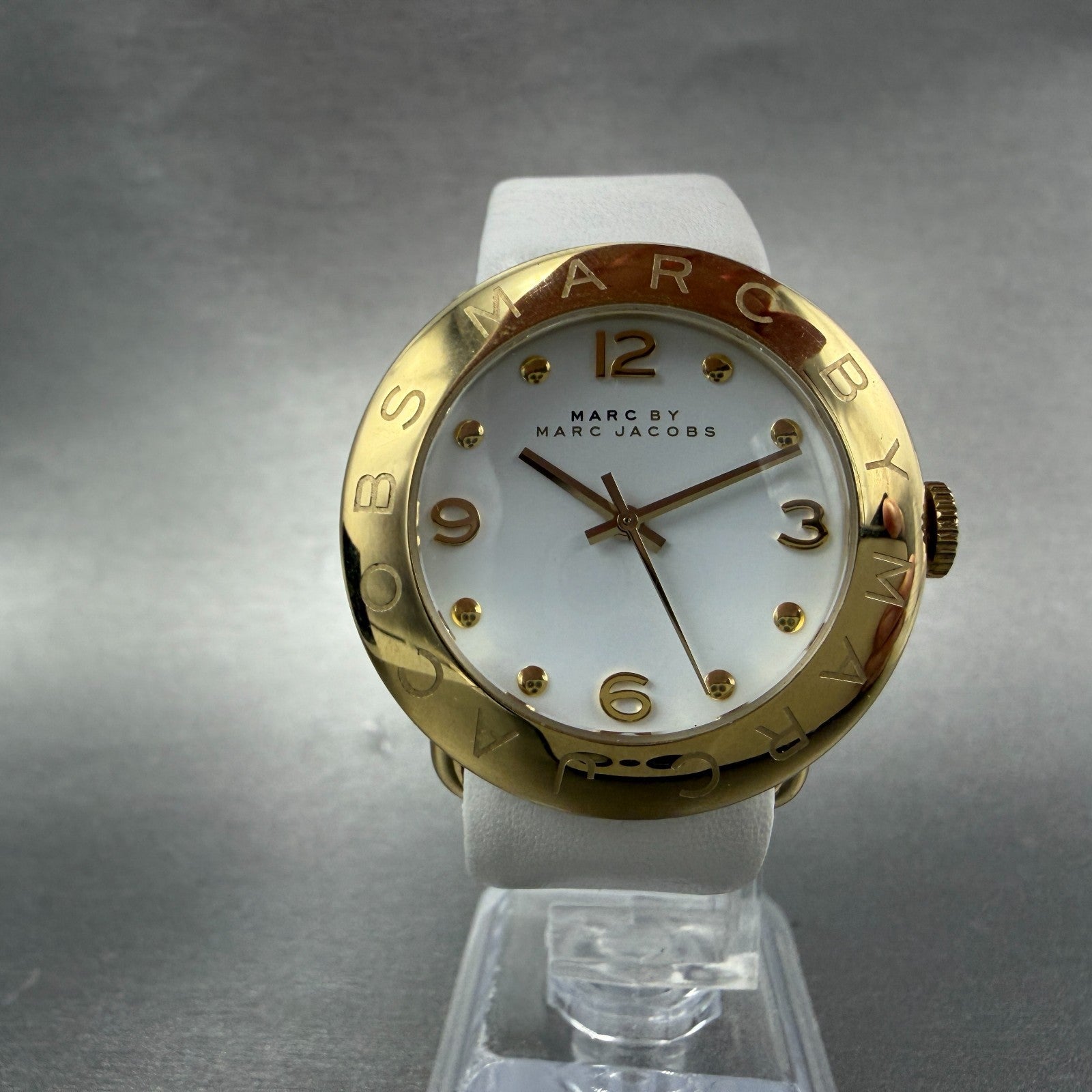Marc Jacobs Amy Watch Women 36mm White Dial Gold Tone Round mbm1150 New Battery6