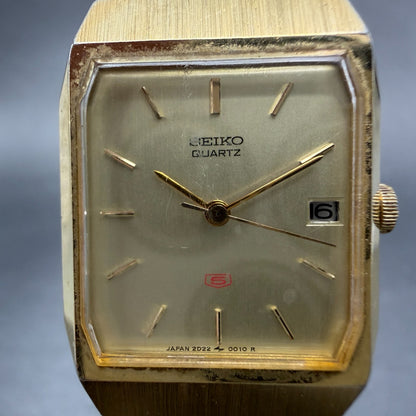 Seiko 5 Watch Tank Watch Women 21mm Champagne Dial Gold Tone Date  New Battery1