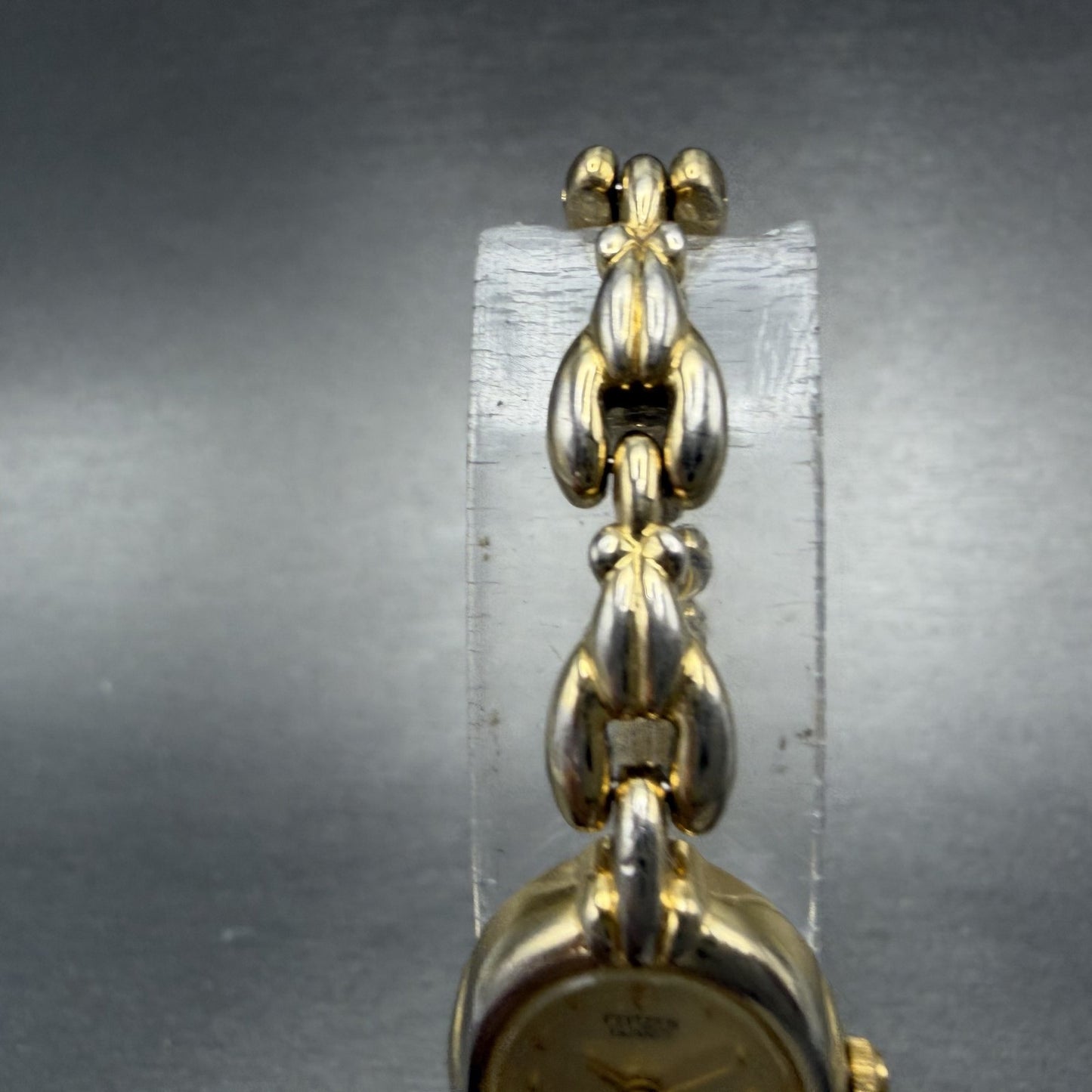Citizen Watch Women 16mm Champagne Dial Gold Tone Oval 3220-S36483 New Battery4